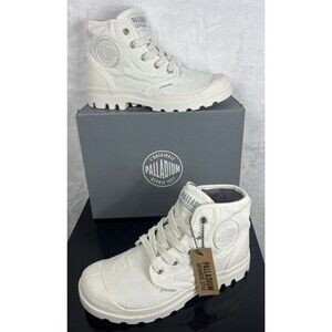 Palladium Women's Pampa Hi  Show Boots Shoe Star White Size 6.5 NEW
